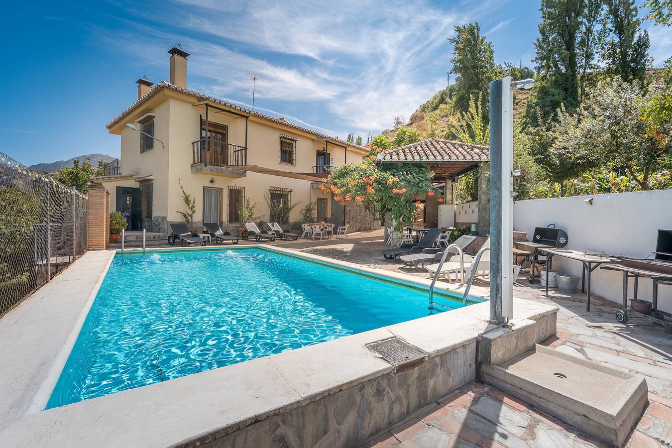 Country House 'Hitos' with Mountain View, Wi-Fi and Air Conditioning in Surroundings of Sierra Nevada, Monachil