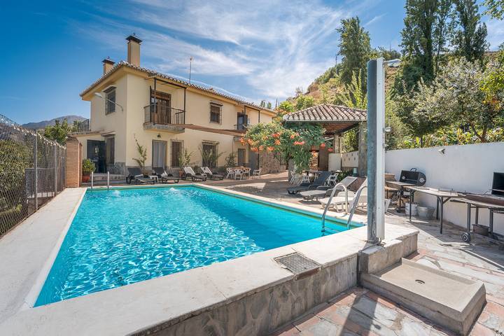 Villa for 8 people, with garden - 1
