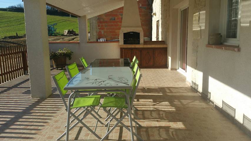 Gîte pour 8 personnes, avec terrasse dans le Lot-et-Garonne - 3
