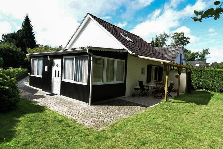 Ferienhaus für 4 Personen, mit Garten und Ausblick in Sahlenburg