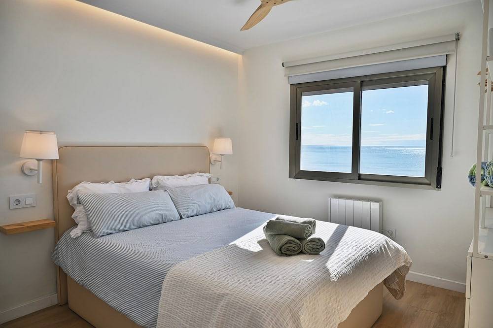Entire apartment, Altea Beach Front Luxury Apartment in Cap Negret, Altea