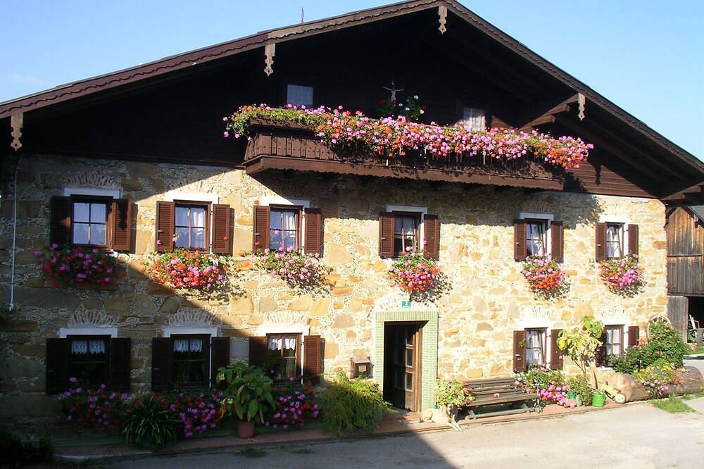 Doppelzimmer 4 - Bauernhof Moadl in Weyregg am Attersee, Bezirk Vöcklabruck