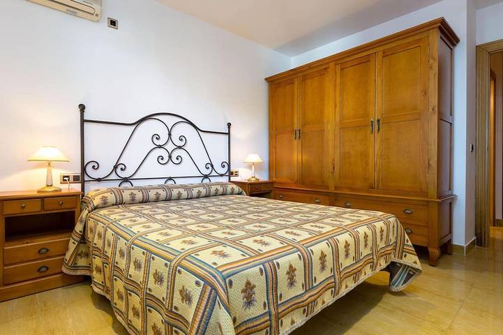 Ganze Wohnung, Appartement mit Garten und privatem Pool für 7-8 Pers. in el Port de la Selva, Oberampurien
