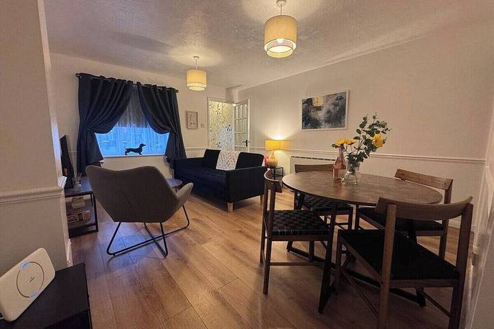 Apartment for 5 people in Bedford