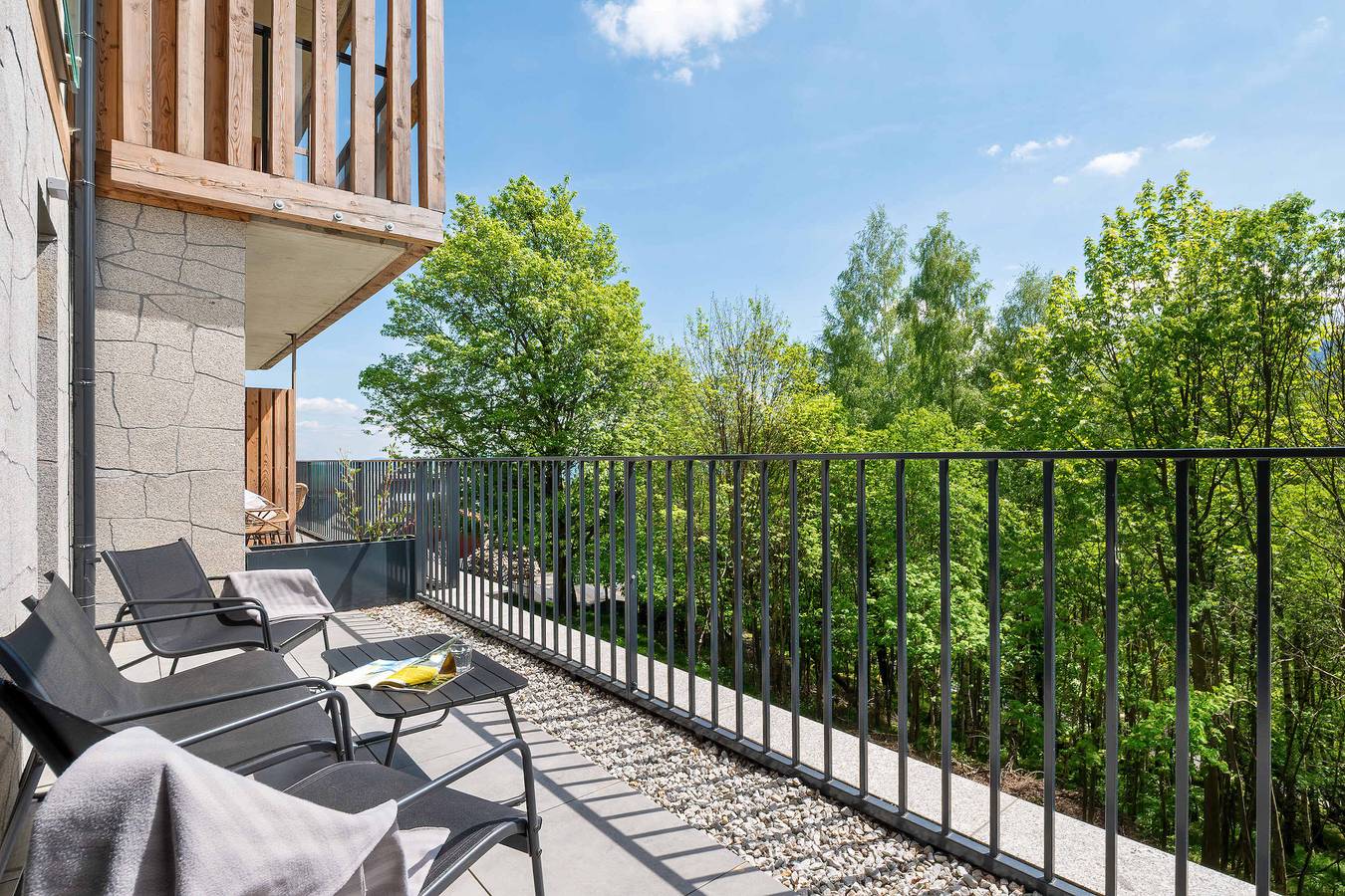 Ganze Wohnung, Comfortable Apartment with a Balcony | Parking in Karpacz, Sudeten (Polen)
