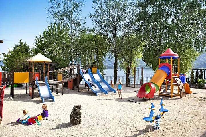 Camping für 4 Personen, mit Terrasse und Pool in Italien - 4