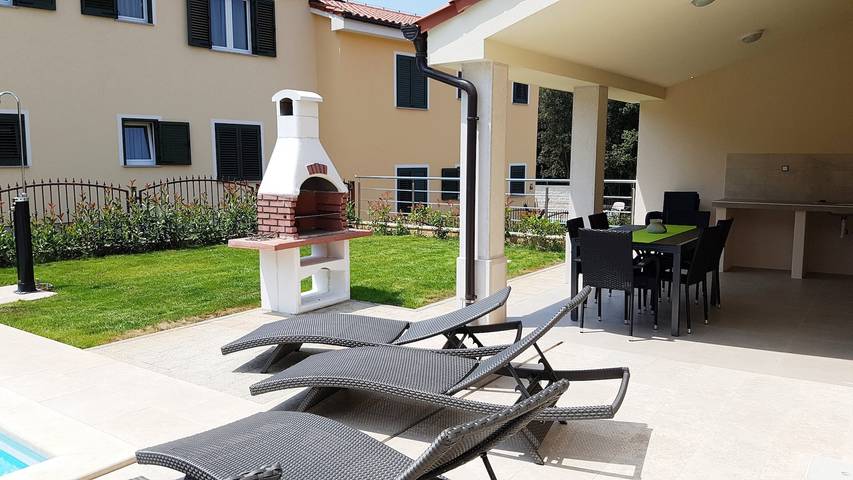 Villa Olivia Private Pool in Banjole, Costa sur de Istria