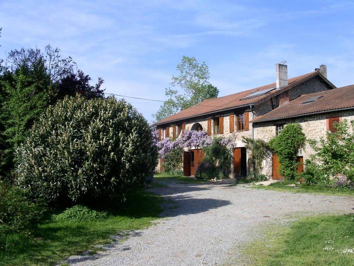 Chambre d’hôte pour 3 personnes, avec Terrasse et Jardin
