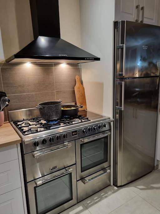 Location de vacances pour 14 personnes, avec vue et jardin, adapté aux familles à Saulieu - 3