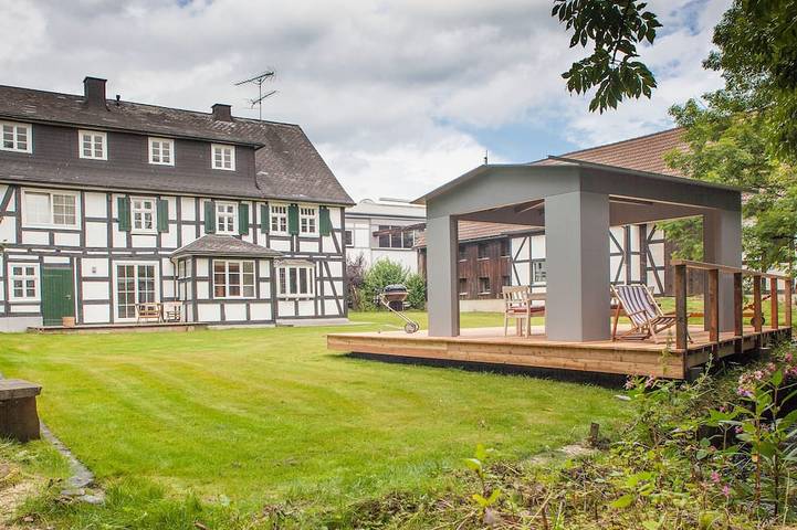 Ferienhaus für 10 Personen, mit Terrasse und Garten