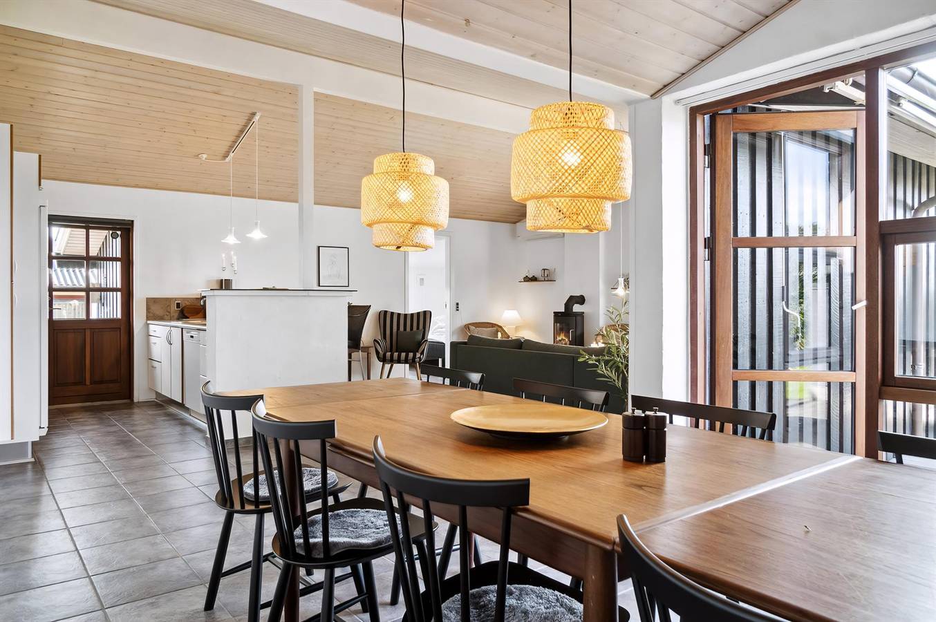 Pet friendly home in Rønde with house sea view in Følle Strand, Süddjursland