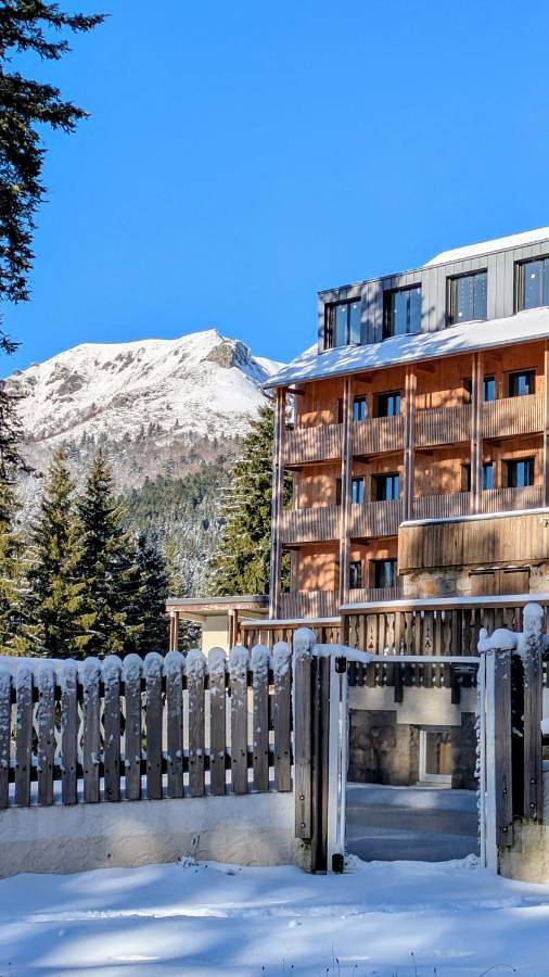 Hôtel pour 3 personnes, avec terrasse et vue
