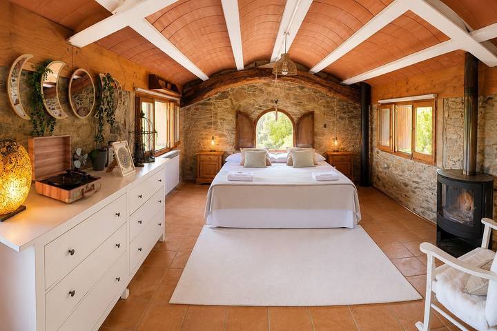 Ganze Wohnung, Les Golfes · Ländliches Loft mit Talblick in Susqueda, Girona Provinz