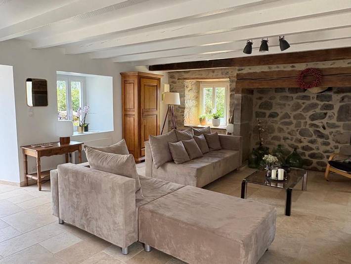 Location de vacances pour 4 personnes, avec jardin et vue à Lanobre - 3