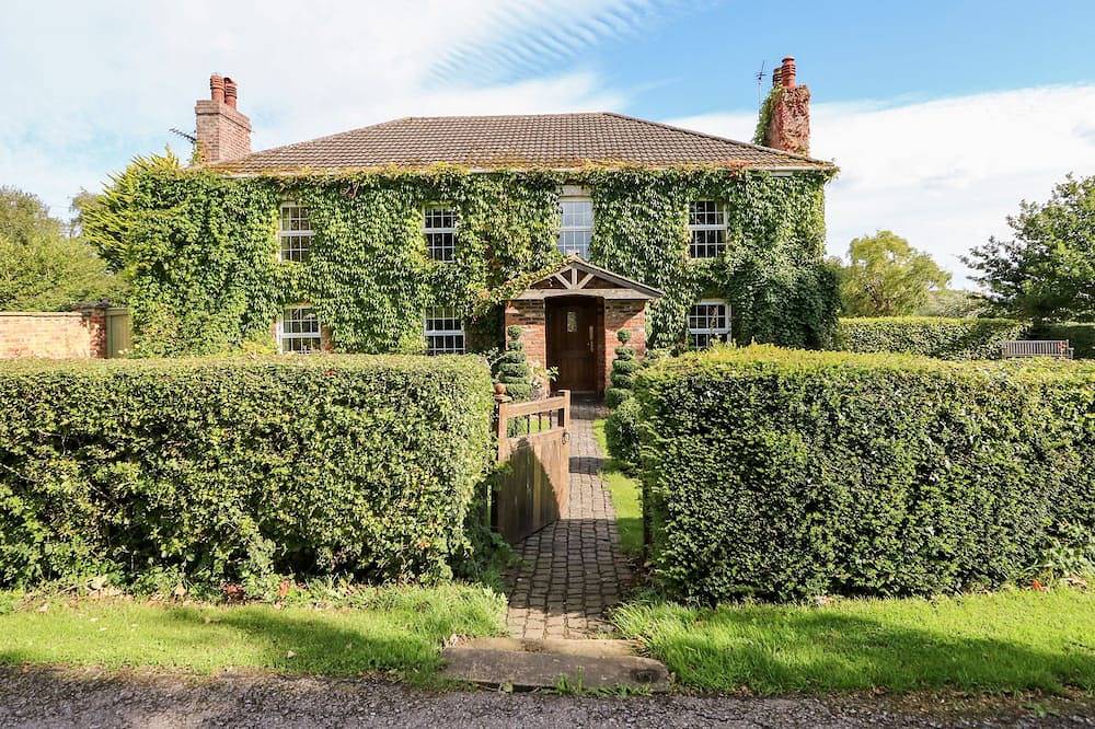 Cottage for 12 People in Burgh le Marsh, Lincolnshire