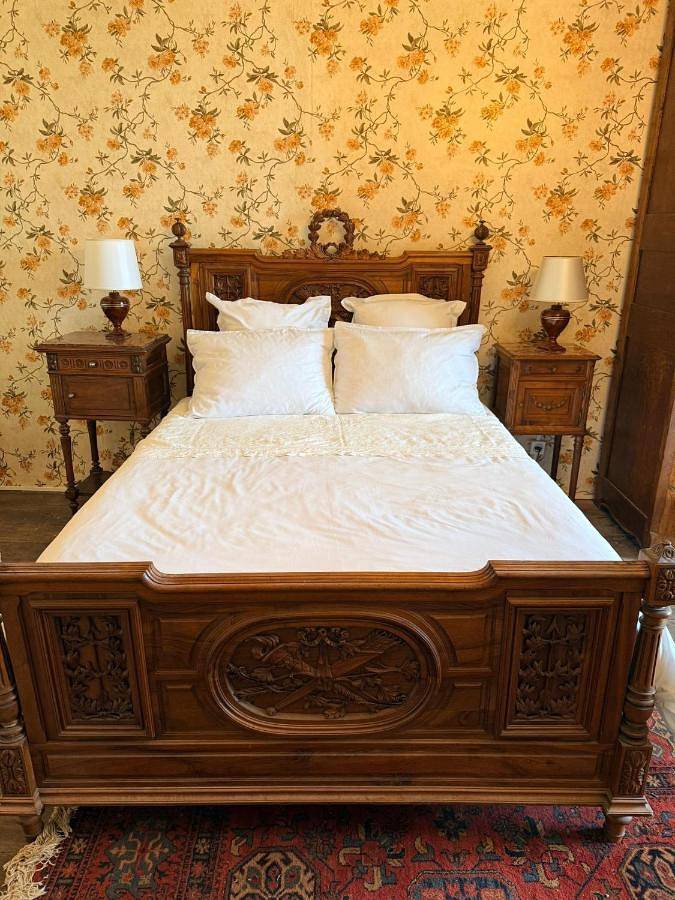 Location de vacances pour 2 personnes, avec Terrasse ainsi que Jardin et Vue à Trévien