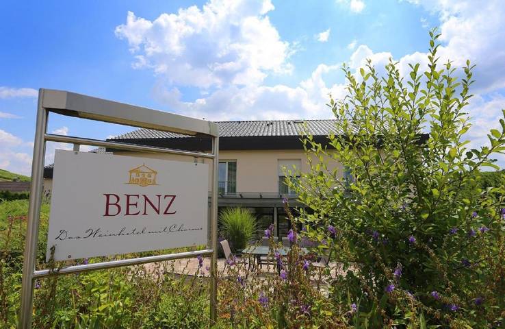 Hotel für 2 Personen, mit Balkon und Terrasse sowie Garten und Ausblick