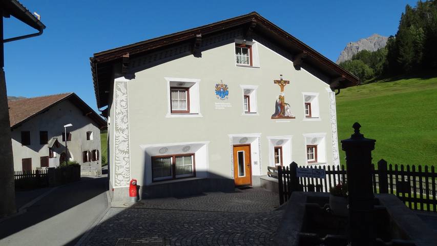 Ganze Ferienwohnung, Ferienwohnung Chasa Quadra - 3 Personen / 3.5 Zimmer / Schlafzimmer in Tarasp, Unterengadin