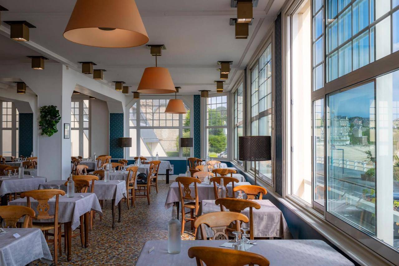 Vtf L'Hotel Des Bains in Saint-Cast-le-Guildo, Région de Dinan