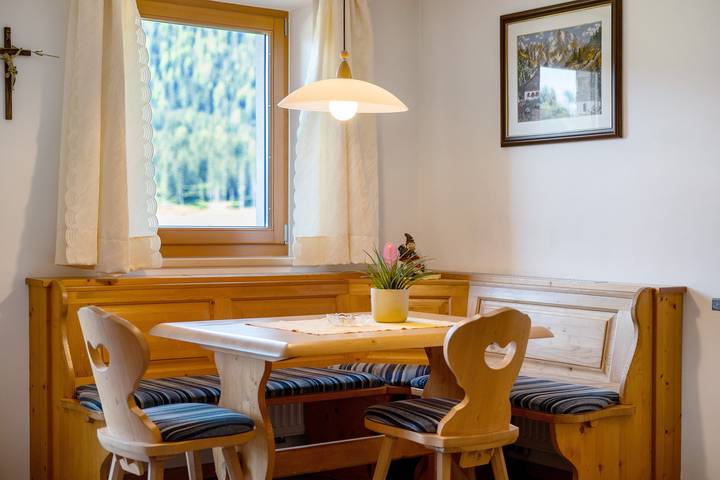 Ganze Wohnung, Ferienwohnung 'Fichte' mit Bergblick, privatem Garten und Wi-Fi in Stubaier Alpen, Ratschings