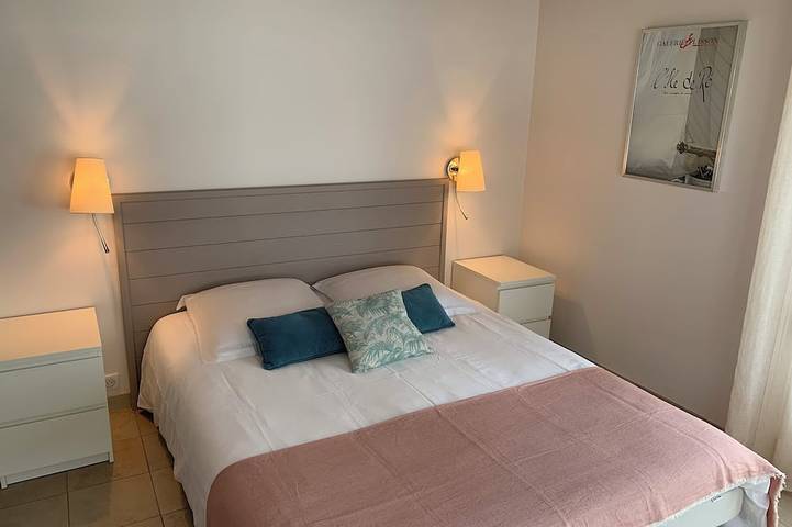 Location de vacances pour 10 personnes, avec jardin dans Plage Du Gros Jonc Le Bois Plage En Re - 3