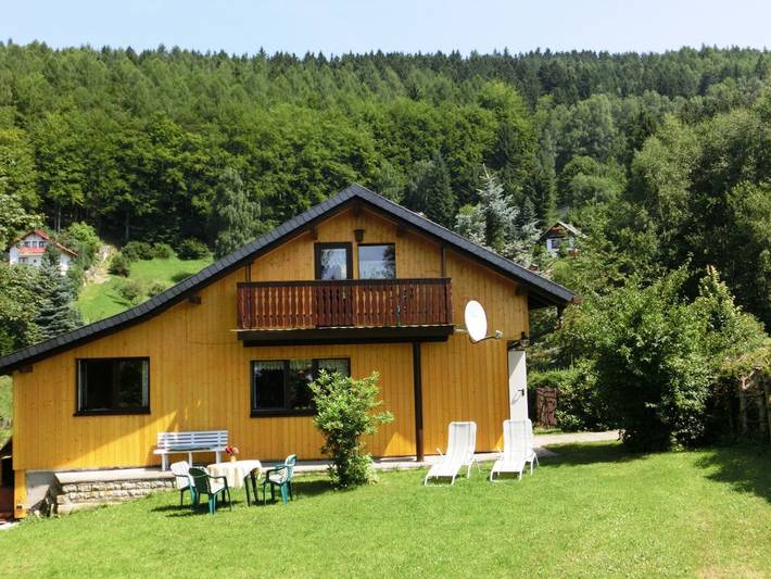 Ferienhaus für 4 Personen, mit Ausblick und Garten sowie Balkon, kinderfreundlich