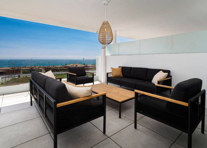 Apartamento de vacaciones para 4 personas, con terraza además de piscina y jardín - 1