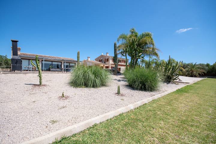 Finca mit Whirlpool für 8 Personen, mit Whirlpool und Balkon sowie Garten in Alcúdia - 2