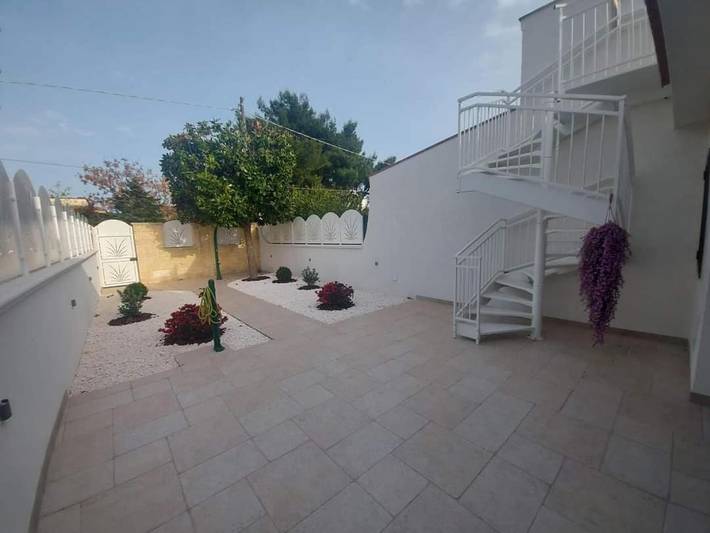 Villa per 5 persone, con Terrazza e Giardino a Leporano