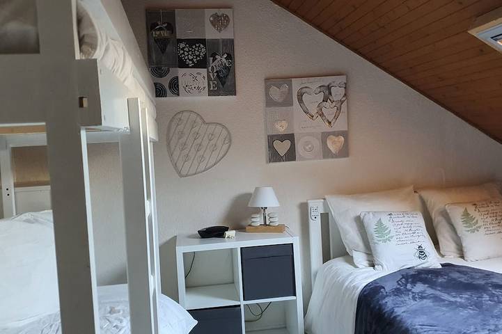 Apartamento entero, Duplex Cocooning de 30m Avec vue Imprenable sur le lac in Savines-le-Lac, Parque Nacional de los Ecrins