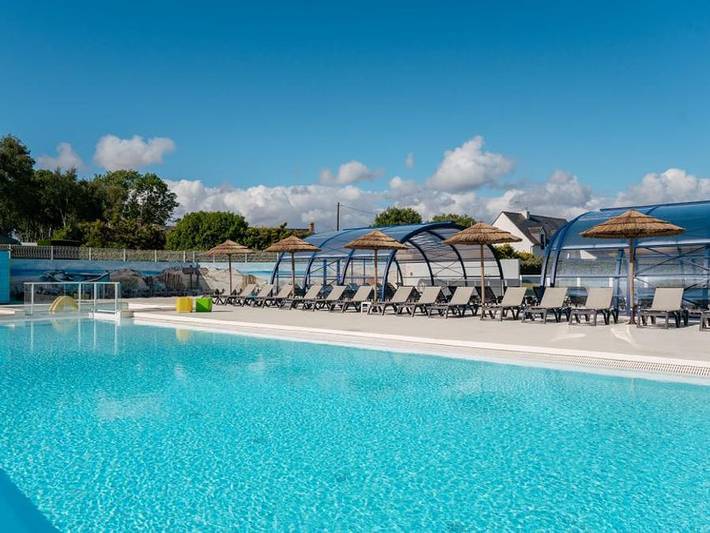 Chalet pour 4 personnes, avec Terrasse et Bassin pour enfant à Guidel