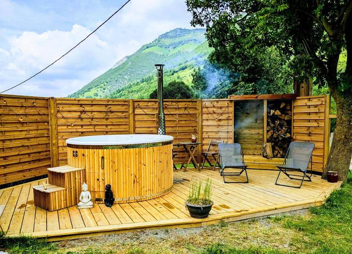Appartement de vacances pour 4 personnes, avec jardin ainsi que terrasse et vue, animaux acceptés