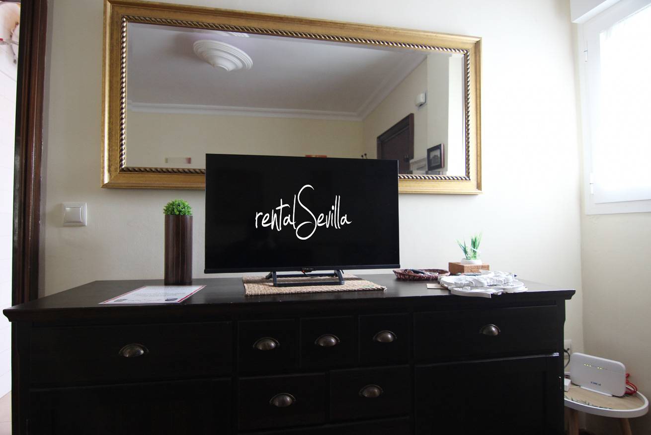 Apartamento entero, Acogedor apartamento rodeado de palacios históricos in Casco Antiguo, Sevilla