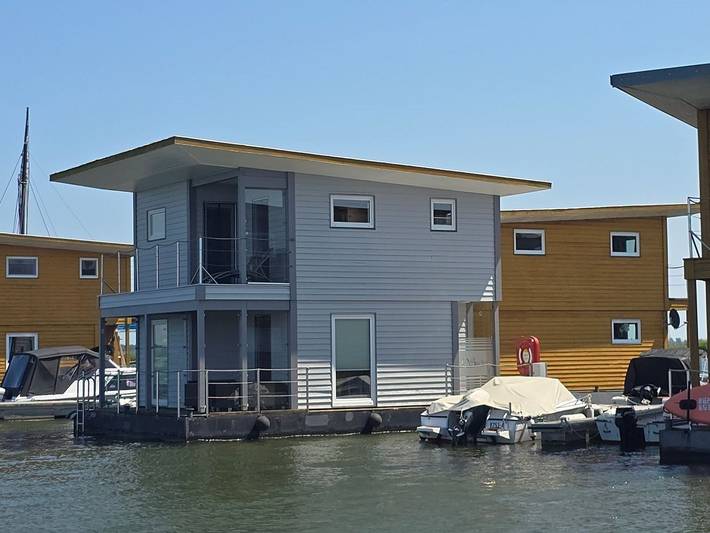 Boot für 4 Personen, mit Seeblick und Terrasse am Greifswalder Bodden - 2