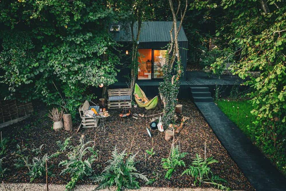 Tranquil Cabin Retreat with Hot Tub Near Bath - Sleeps 4 in Bath, Bath et Nord-Est Somerset