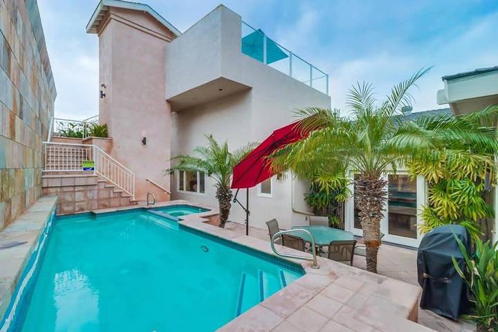 Casa de vacaciones para 8 personas, con jardín y terraza además de jacuzzi y piscina - 1
