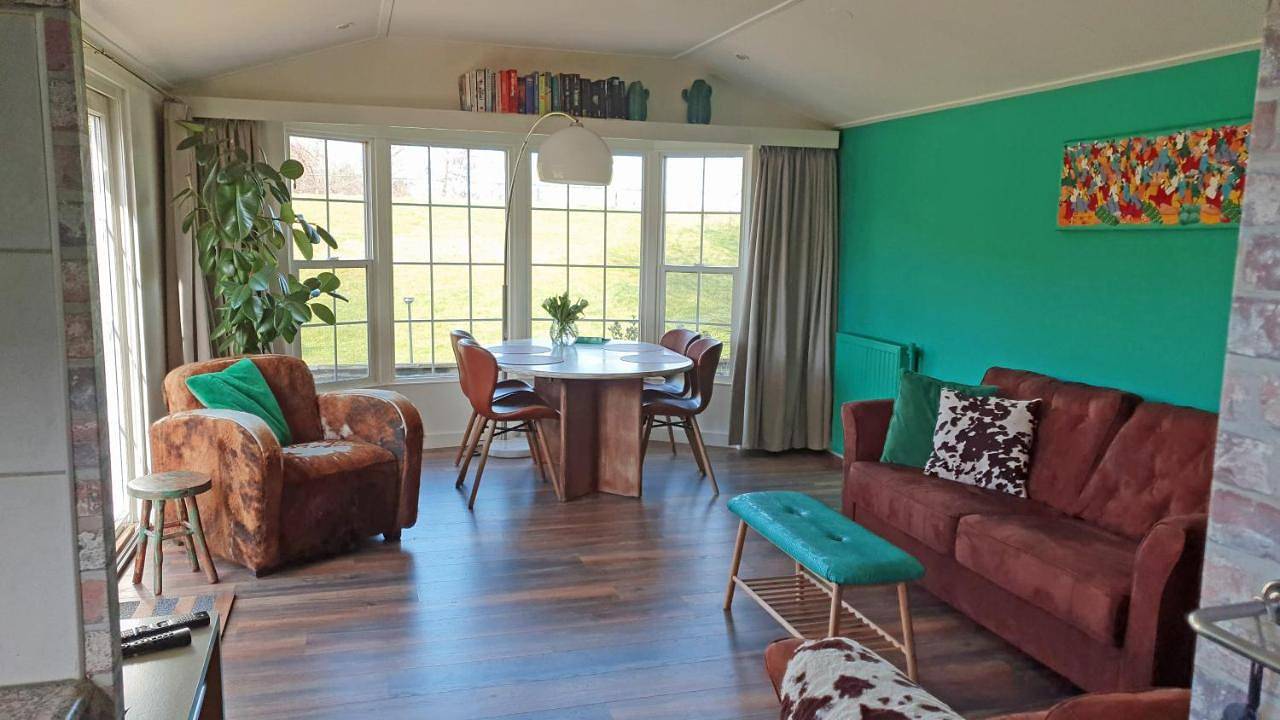 Dutchduochalet2 in 's-Gravenzande, Stadsgewest Haaglanden