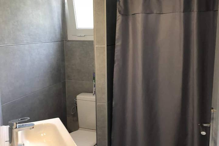 Maison individuelle de 2 chambres belle vue mer avec jardin clos in Fautea, Zonza
