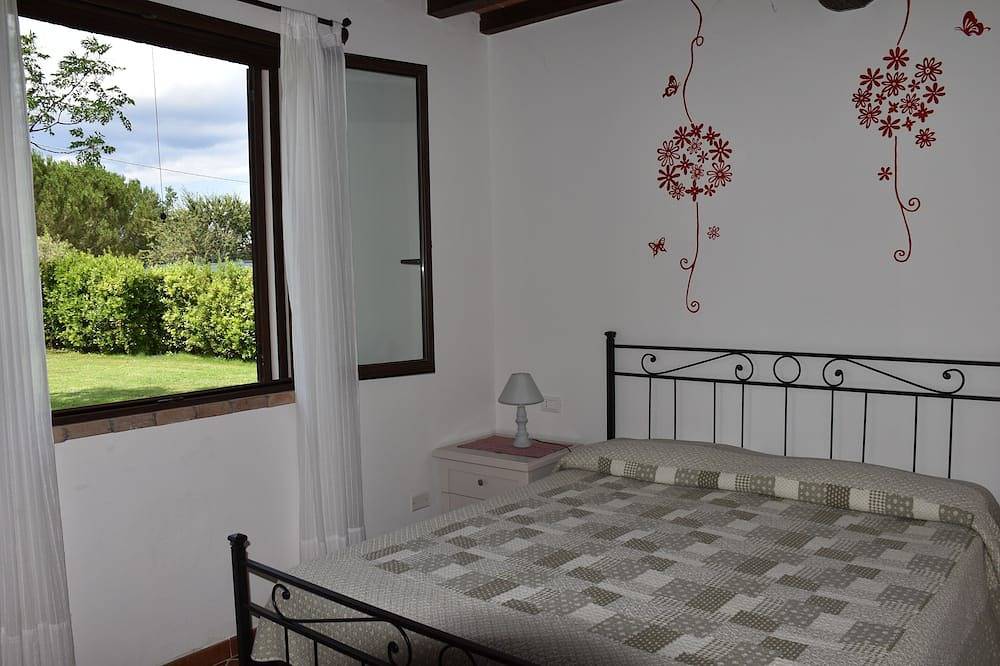 Haus mit Garten in der toskanischen Landschaft in Scarlino, Grosseto Provinz