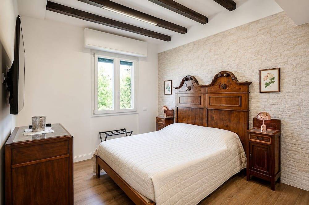 Allegra Villa Apt 1 - House in the Woods in Godiasco Salice Terme, Oltrepò Pavese