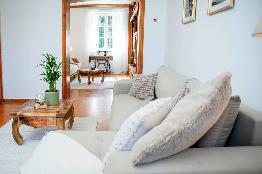 Exklusives Ferienhaus an der Mosel – Villa Ardoise, Nähe Koblenz & Cochem in Burg Eltz, Brodenbach