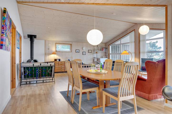 Beautiful home in Løgstør w/ WiFi and 4 Bedrooms in Trend, Limfjord in Nordjütland