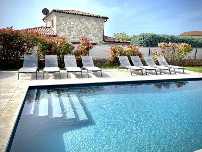 Villa pour 6 personnes, avec piscine et jardin à Barat - 2