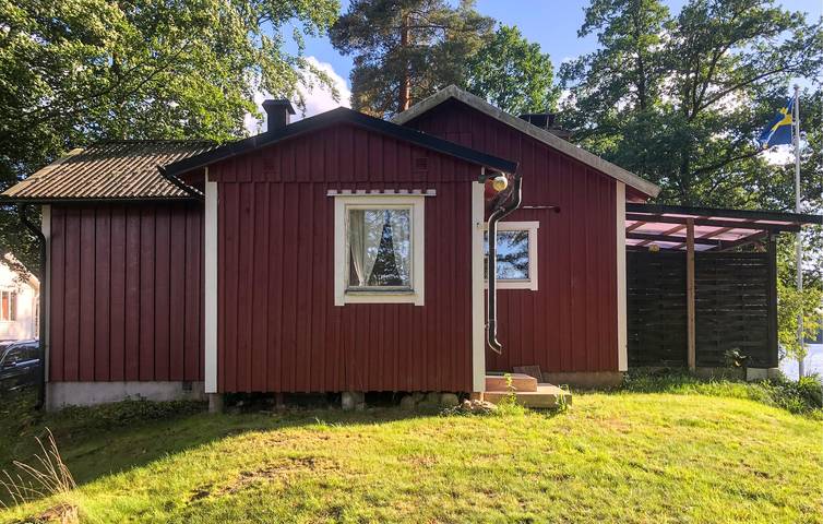 Hus för 6 Personer med trädgård in Holmsjö, Svenska Östersjön