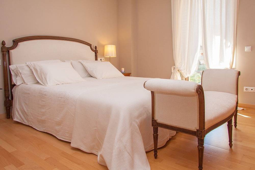 Apartamento entero, Excelente ubicación en la costa del Maresme, a 5 de la Playa y centro,\ny 25´Bcn in Mataró, Costa del Maresme