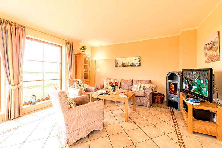 Ferienhaus für 6 Personen, mit Garten und Terrasse sowie Sauna in Neuenkirchen (Rügen) - 2