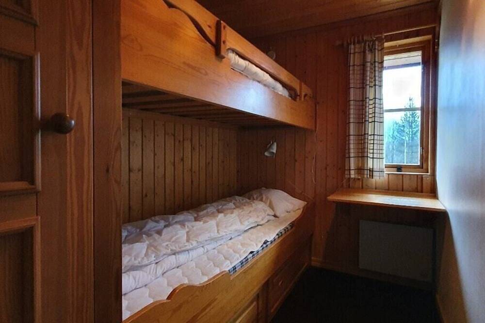 Sauna | Wi-Fi | Terrace | Wood stove | Cable Tv in Lofsdalen, Härjedalen
