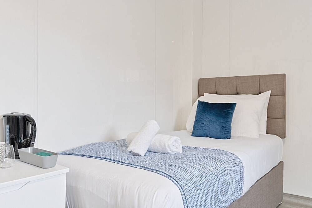 Appartamento intero, Private En-Suite Studio with Tv, Fridge & Free Parking in Swansea, Swansea e dintorni
