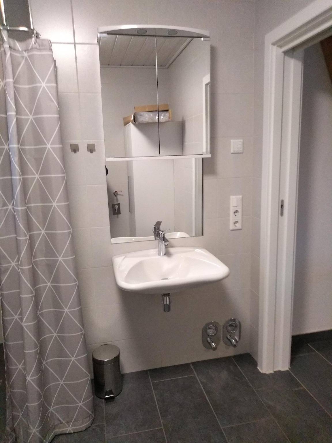 Appartement, douche en bad, Wc, voor gehandicapten, foto 15