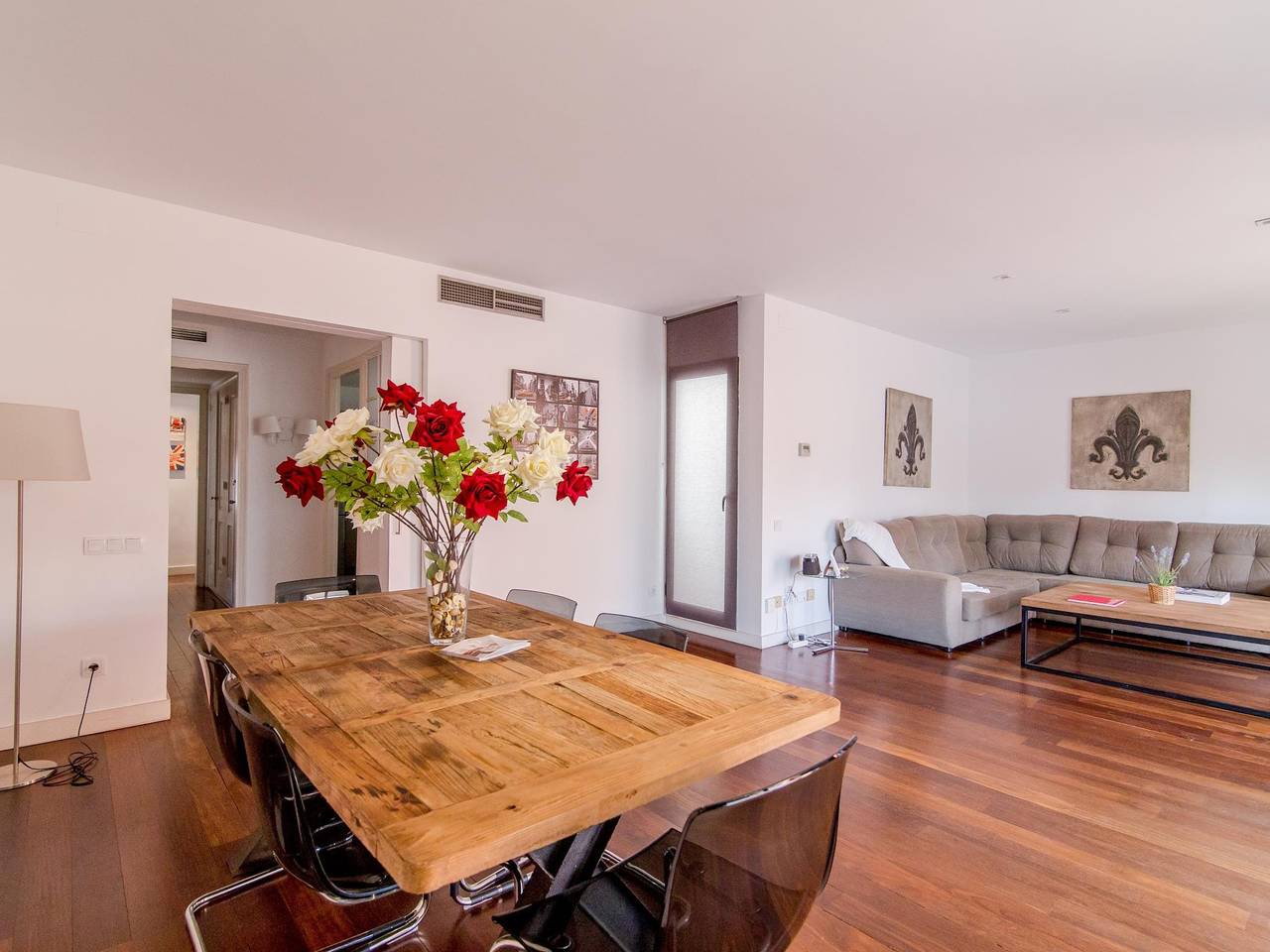 Apartamento vacacional entero, Apartamento Ático con terraza in Centro Barcelona, Barcelona